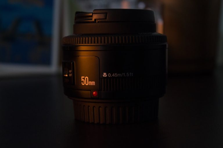 Capturing Moments: A Guide to Choosing the Perfect Photography Equipment